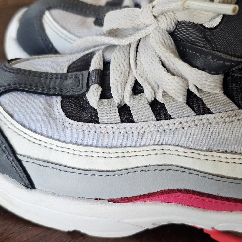 Toddler Nike Air Max Size 9C In Pink White And Gray
